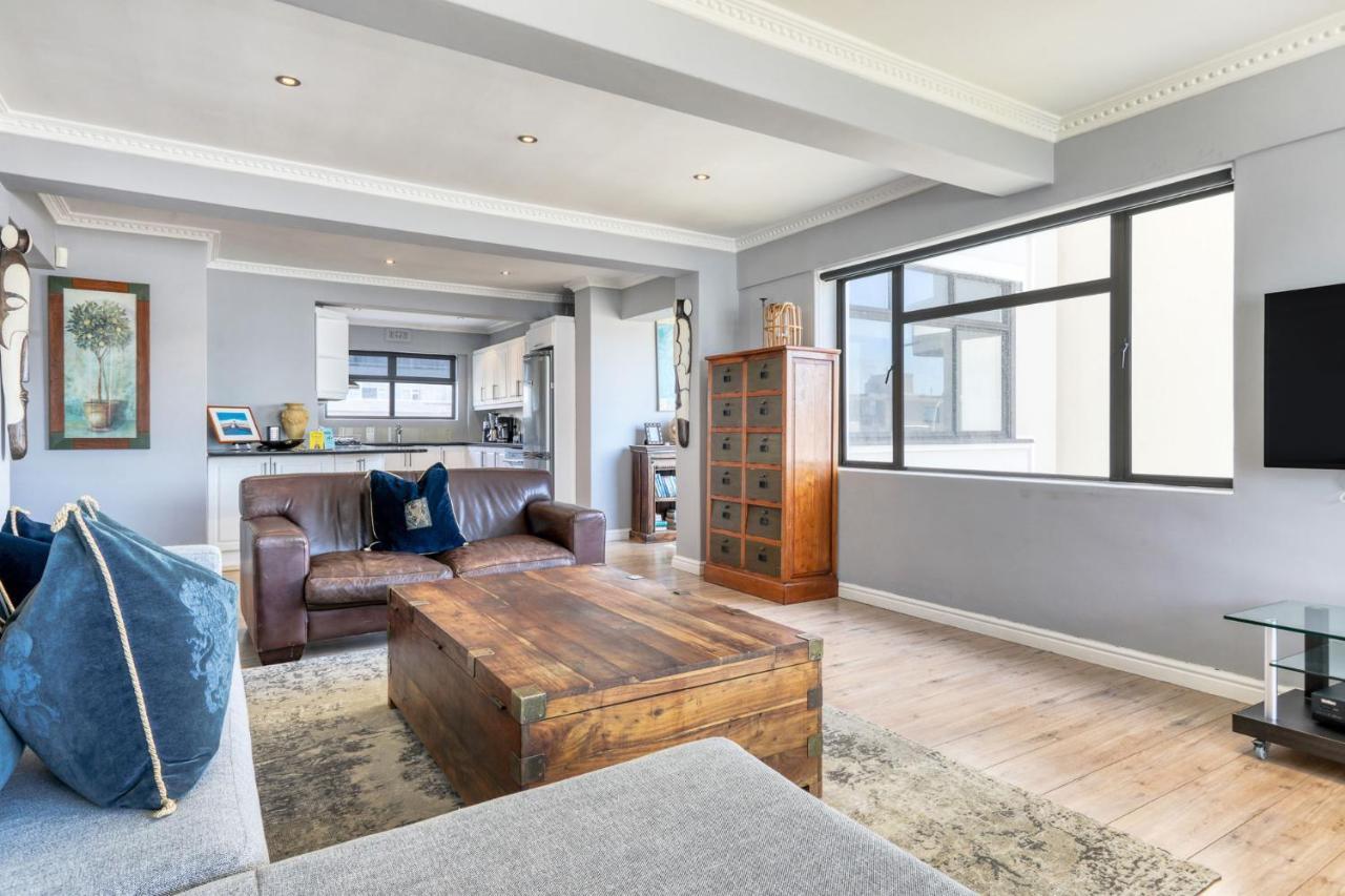Backup Powered Atlantic Sea-view Penthouse * Cape Town